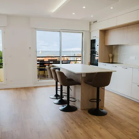 Antares - Hyper-centre, Vue Bassin, 108 M2, 3 Chambres, Clim, Parking, A 100 M Διαμέρισμα *